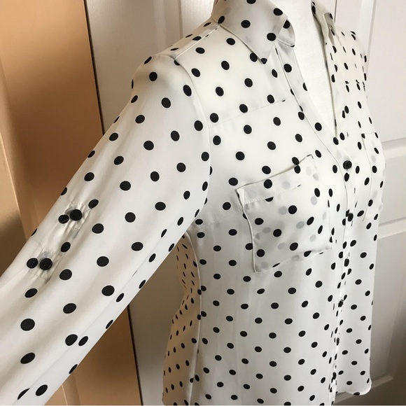 Express Polka Dot Button Down Blouse Size XS EUC - Picture 4 of 16